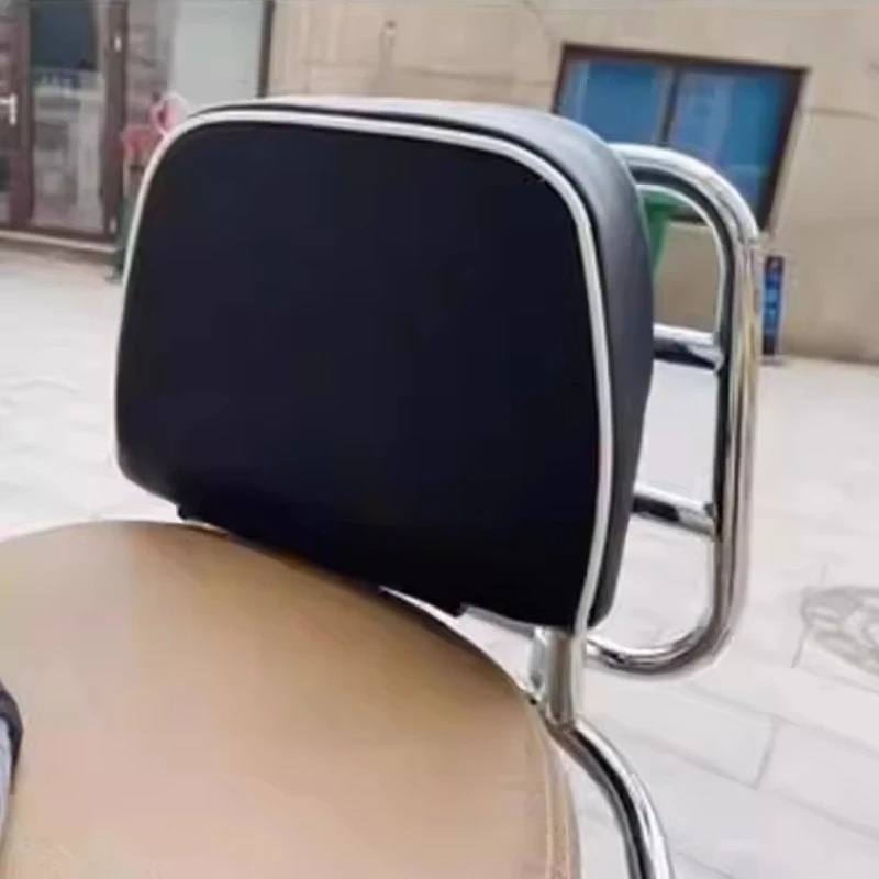 Vespa Primavera Sprint 150 Quick Release Backrest